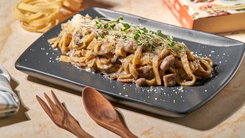 Fettuccine Alfredo with creamy parmesan sauce