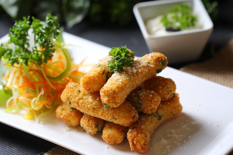 Mozzarella Sticks crispy fried with marinara sauce